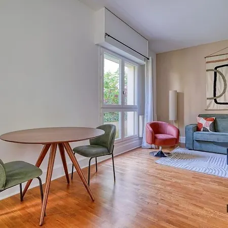 En Bordure De Paris- Le Flamboyant - 340b