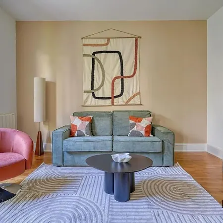 En Bordure De Paris- Le Flamboyant - 340b Lägenhet